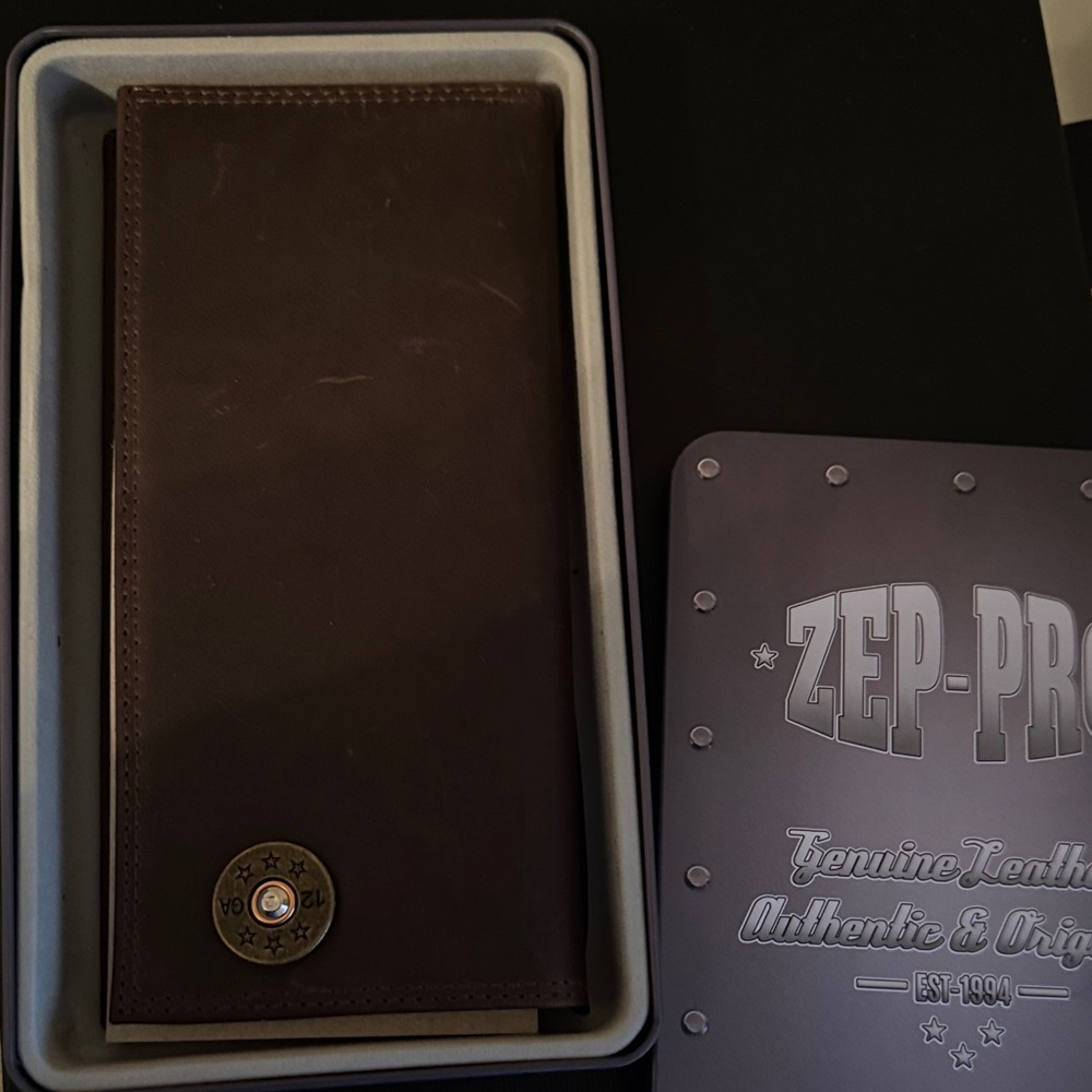 NIB Zep-Pro Genuine Leather WalletCase